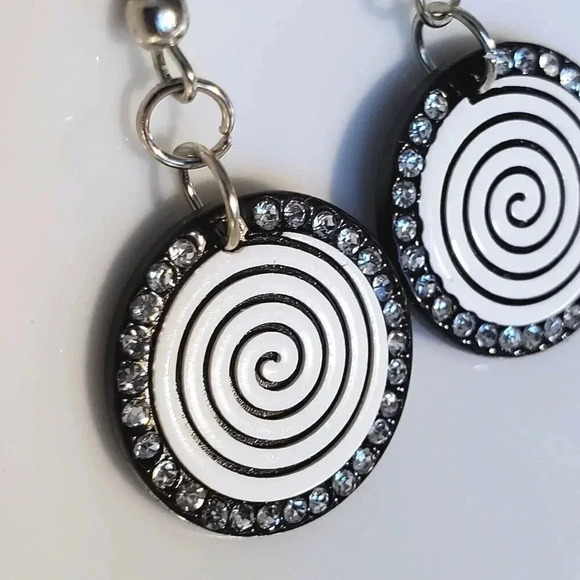 Vintage Y2K White Black Lucite Austrian Crystal Circle Swirl Earrings - Picture 8 of 9